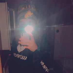 Meet your Posher, Dakota